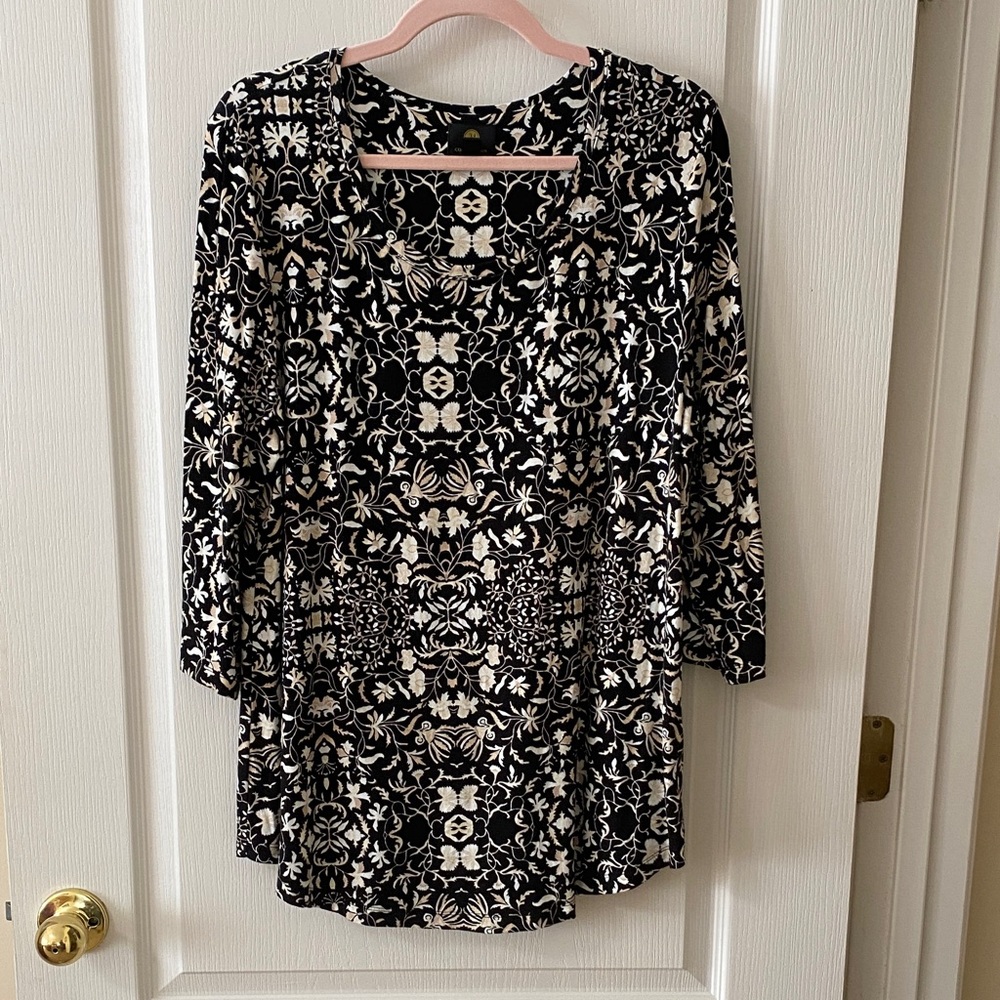 JM Collection Black and Cream Floral Blouse